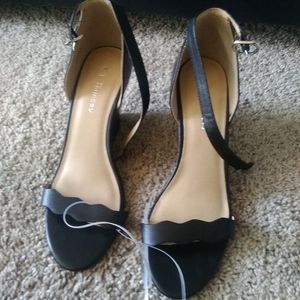 CL Laundry Black Wedges Shoes size 10M